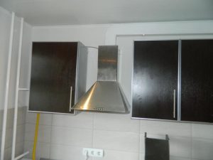 Установка вытяжки на кухне в Новоульяновске